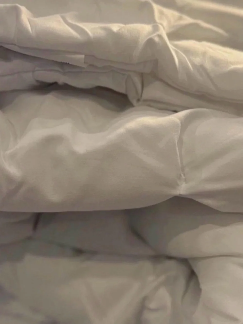 Pottery Barn Teen White Comforter - Clean Classic Look